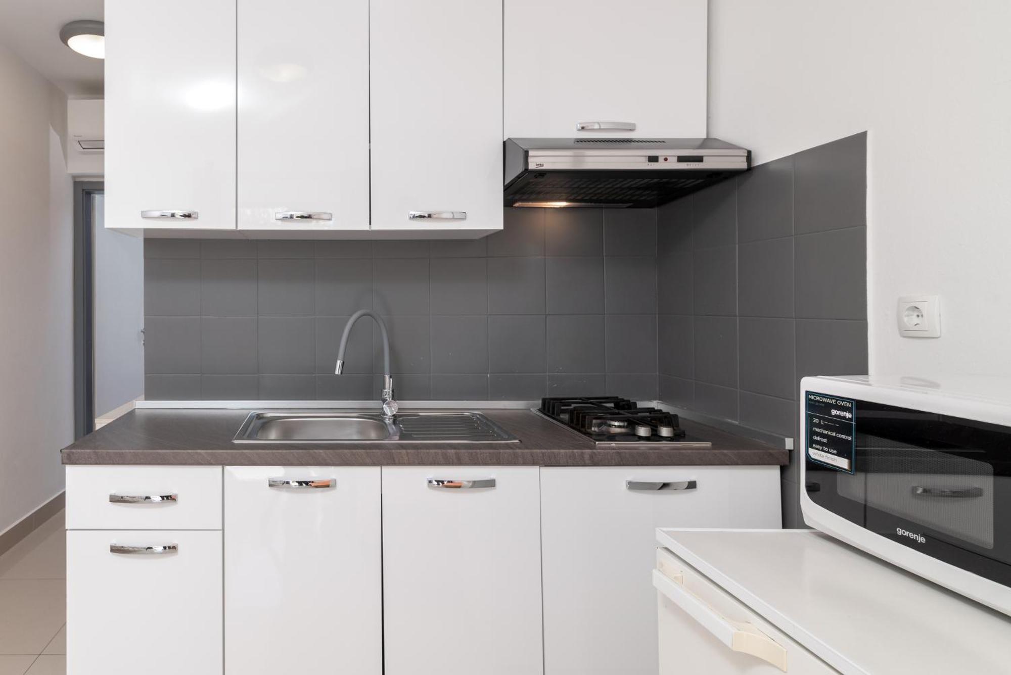 Apartments With A Parking Space Rabac, Labin - 6464 Номер фото