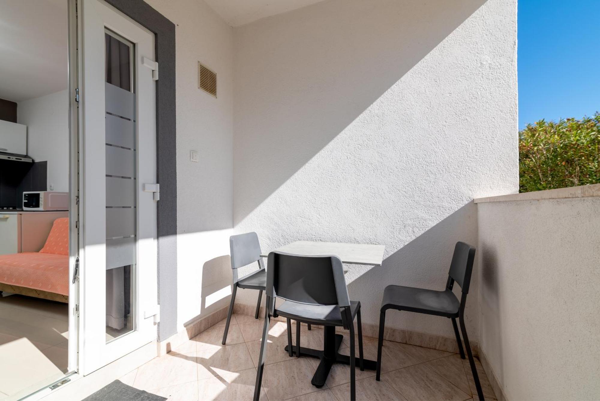 Apartments With A Parking Space Rabac, Labin - 6464 Экстерьер фото